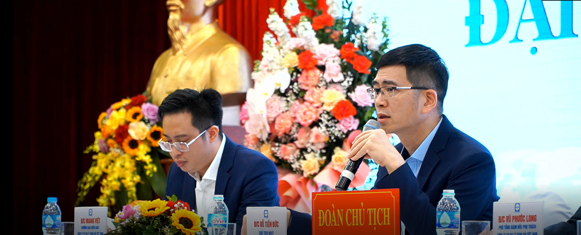 Đại hội cổ đông thường niên năm 2023 của CTCP Đại lý Hàng hải Việt Nam (VOSA) đã chính thức diễn ra